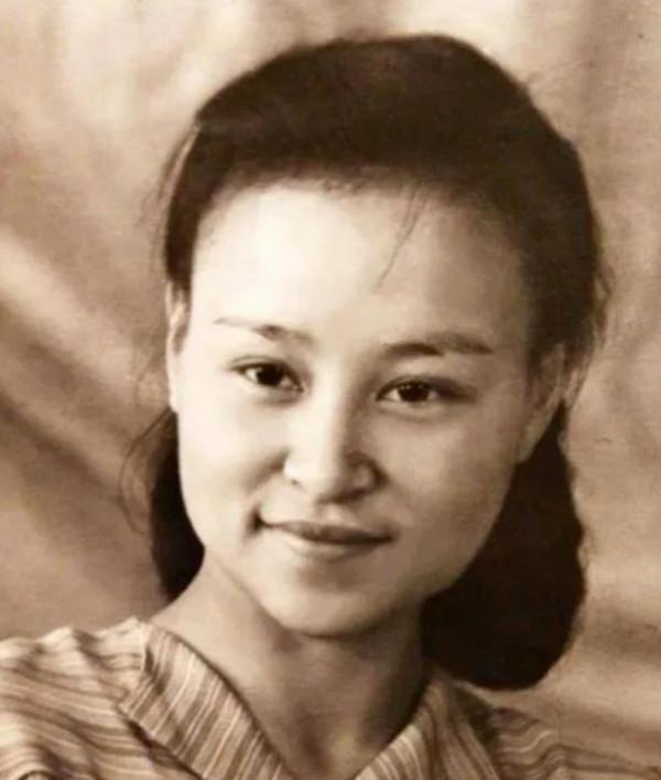 劉愛琴：劉少奇長女，從小被賣做童養媳，逝世後將器官捐獻給祖國