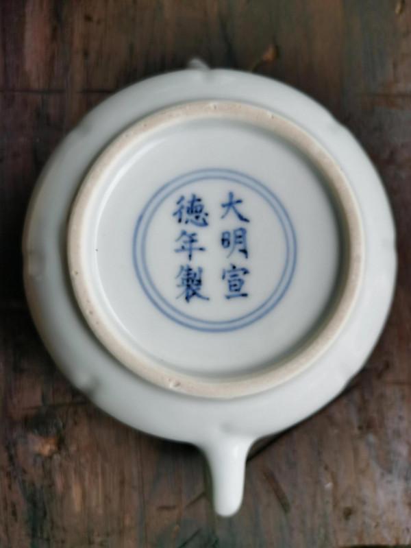 明宣德甜白釉梨壺鈴鐺杯（一壺四杯）賞析