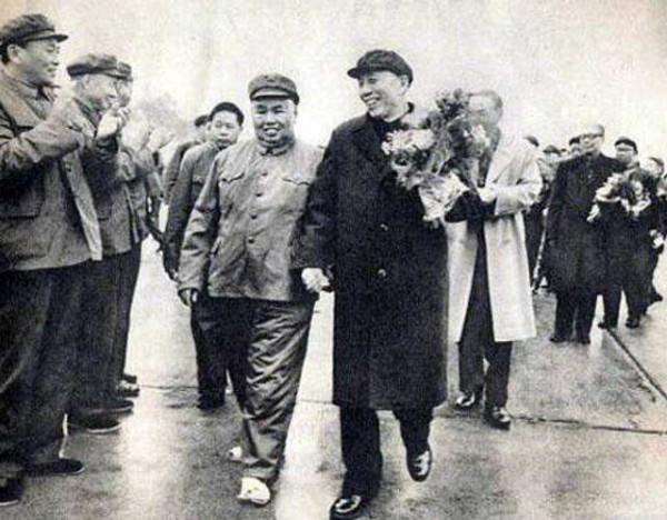 軍中一件趣事：戰鬥結束後，司令員跑來跟團長“搶”俘虜