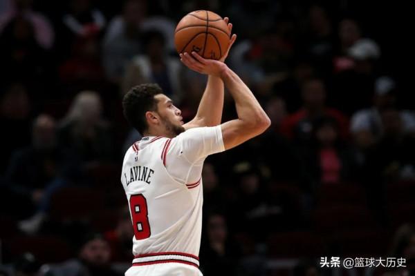 5年2.04億!七年不進季後賽,他值? 5年2.04億!七年不進季後賽,他值?