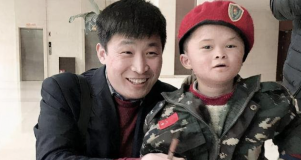 從商演不斷到無人問津，被丟回農村的小馬雲，他的悲劇該由誰買單