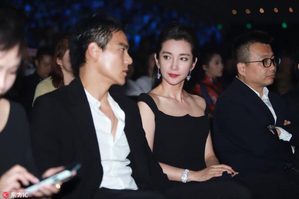 5位國民度極高的明星如何跌下&OpenCurlyDoubleQuote;神壇&rdquo;？各有各的&OpenCurlyDoubleQuote;作&rdquo;法