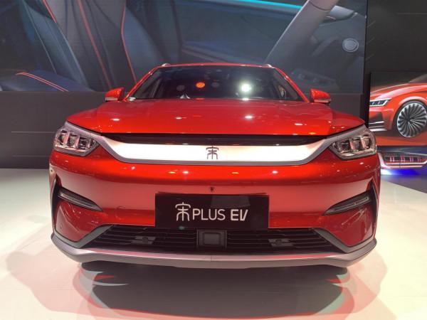 頗具時尚氣息的先行者,比亞迪 宋PLUS EV指導價14.68-18.68萬元 頗具時尚氣息的先行者,比亞迪 宋PLUS EV指導價14.68-18.68萬元