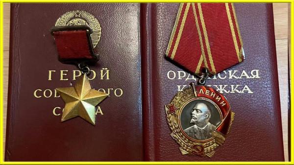 和收藏蘇章的大佬嘮嗑,發現個比掙錢更上頭的生意經 和收藏蘇章的大佬嘮嗑,發現個比掙錢更上頭的生意經