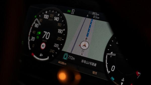 試時尚單品衛士90：路虎要棄武從文？