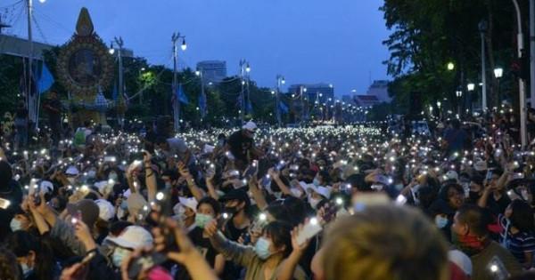 篡位、暗殺、宮鬥┃泰國王室800年，“十世而亡”詛咒即將應驗？