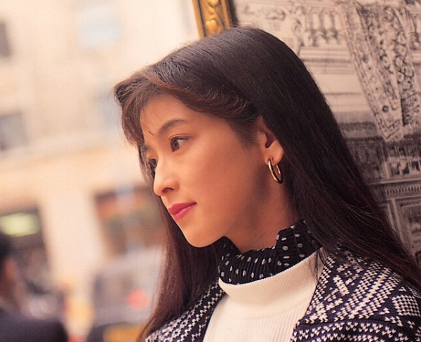 審美祖師爺蠟筆小新,他稱讚的明星有多絕?每一個都是顏值天花板 審美祖師爺蠟筆小新,他稱讚的明星有多絕?每一個都是顏值天花板