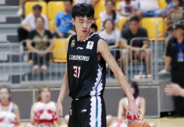 遼寧男籃2米12大中鋒被打爆!韓德君接班人成笑談 讓人失望 遼寧男籃2米12大中鋒被打爆!韓德君接班人成笑談 讓人失望