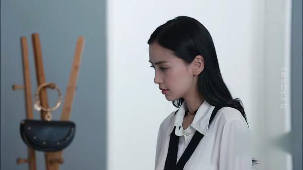 《創業時代》：Angelababy飾職場女性，得體搭配盡顯知性之美