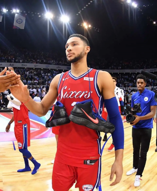 偷懶還是有料？！Nike還在用四年前的科技...