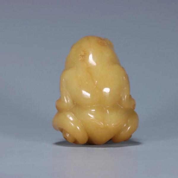 舊藏：和田白玉劉海戲金蟾把玩件