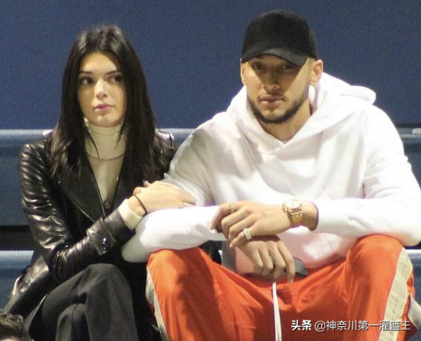 擁有頂級容貌也不行，西蒙斯為何放棄詹娜和相貌平平的賈瑪拍拖？