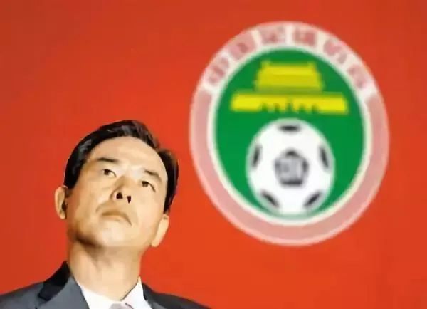 蔡振華的大背頭從青絲到花白，中國體育一晃就是三十年