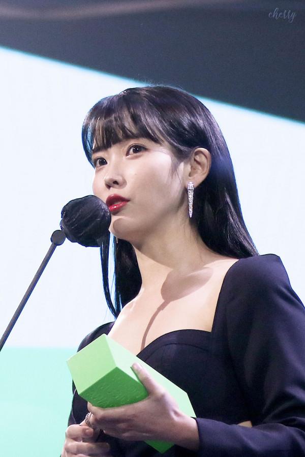 IU李智恩獲得韓國第一女solo，實至名歸