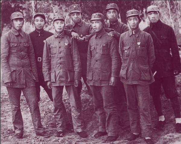 1950年楊得志返回株洲，得知父親和親人離世後，直言：兒子大不孝