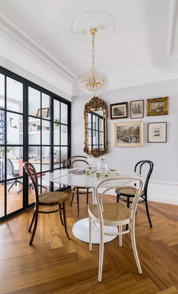 餐桌也有講究?圓桌更符合中國人傳統理念,講究圓滿,團圓氛圍 餐桌也有講究?圓桌更符合中國人傳統理念,講究圓滿,團圓氛圍