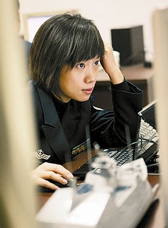 “最美女神”楊屹,一直堅守在海軍一線,所得的研究成果震驚世界 “最美女神”楊屹,一直堅守在海軍一線,所得的研究成果震驚世界