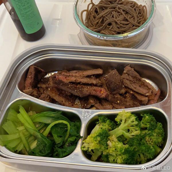 吳磊減肥食譜大公開,引來90萬人點贊,網友:我也能做到 吳磊減肥食譜大公開,引來90萬人點贊,網友:我也能做到