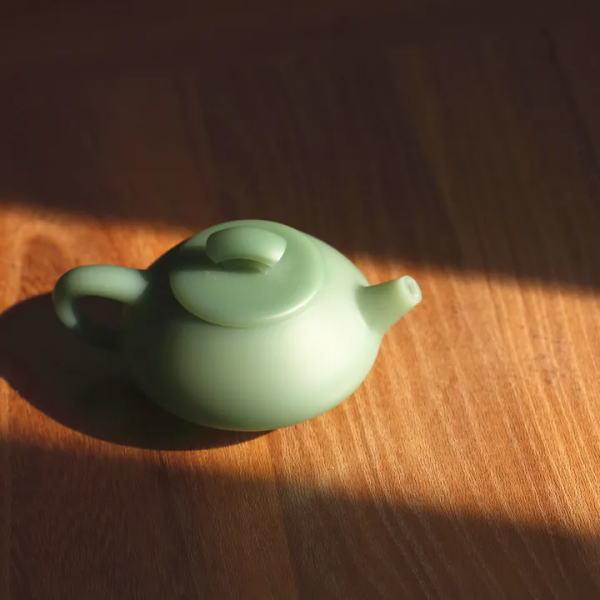 「凡刻」“問”一把石瓢玉“壺”