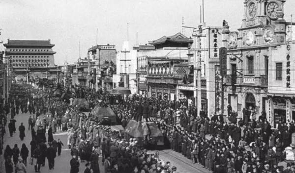 50年中國收回外國駐華兵營,面對西方施壓,毛主席:必須貫徹命令 50年中國收回外國駐華兵營,面對西方施壓,毛主席:必須貫徹命令