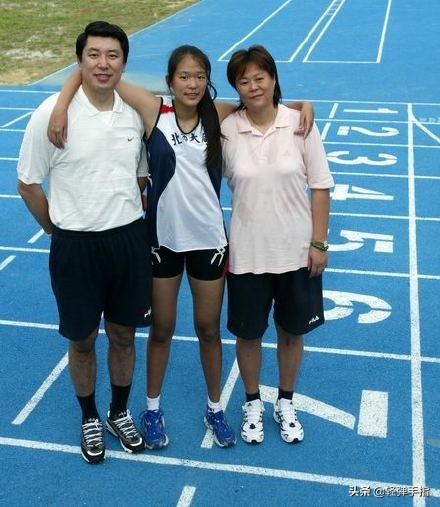 人物｜中國籃協副主席，新中國首位奧運旗手，中國籃球留洋第一人