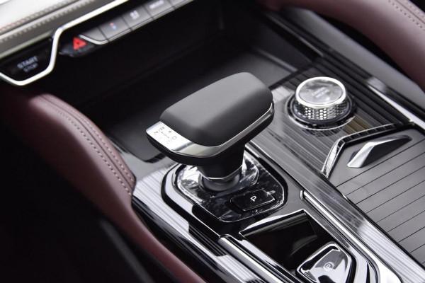 218馬力&plus;7&period;9秒破百，15&period;52萬入手中配，帶三塊大屏，星越L值嗎？