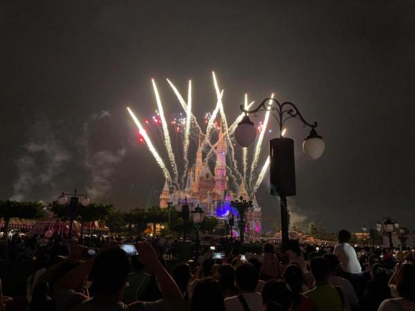 中秋將至的迪士尼 中秋將至的迪士尼