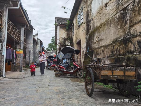 漢EV自駕廣西,在灕江邊上最美的江邊駐車,租輛電動車逛興坪古鎮 漢EV自駕廣西,在灕江邊上最美的江邊駐車,租輛電動車逛興坪古鎮