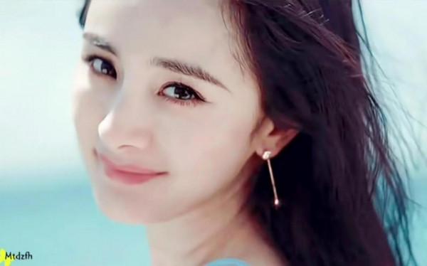 眼睛好看的女星，只服這5位，漂亮不說還靈動，像藏著浩瀚星辰