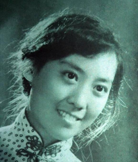 胡友松：民國影后胡蝶的私生女，27歲嫁給76歲的國民黨將領李宗仁