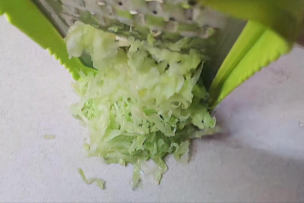 減肥也要過冬至吃餃子，做這個餡，比豬肉熱量低，比韭菜鮮，解饞