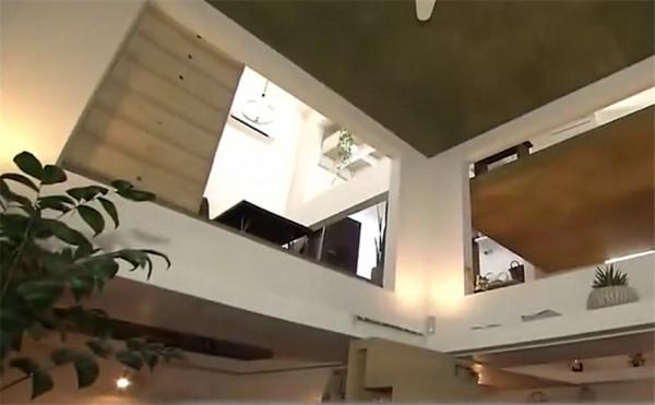 日本小夫妻住70㎡“旗杆房”,室內卻一堵牆都沒有?這能住? 日本小夫妻住70㎡“旗杆房”,室內卻一堵牆都沒有?這能住?