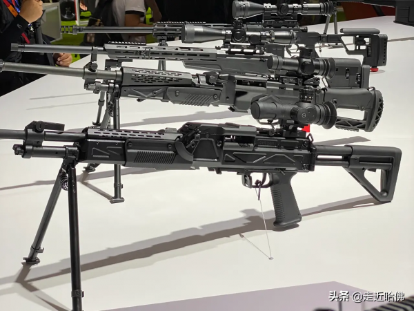 解放軍新201班用機槍，為什麼空槍重量增加了，單兵負荷卻更低了