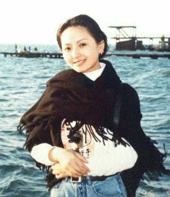 苦命的劉丹:27歲去世,父親殉職,哥哥離世,蕭劍為她掃墓21年 苦命的劉丹:27歲去世,父親殉職,哥哥離世,蕭劍為她掃墓21年