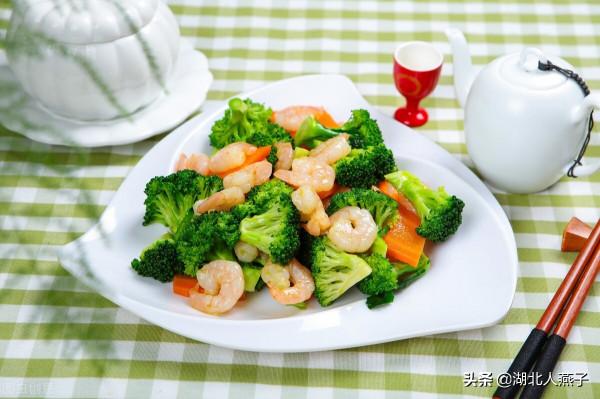 明天中秋節，2021中秋家宴菜譜，10菜1湯，4冷盤6熱菜，葷素搭配