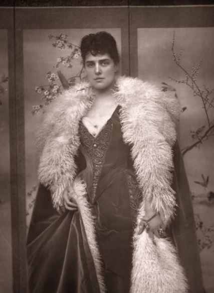 丘吉爾母親：19歲嫁英國貴族的“美元公主”，得到兒子無條件的愛