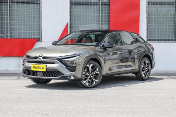 試駕凡爾賽C5 X:指導價18.67萬元,定位中型車,產品力良好 試駕凡爾賽C5 X:指導價18.67萬元,定位中型車,產品力良好