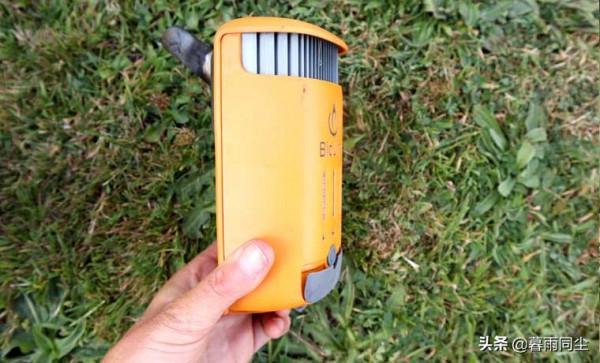 重量935克的燃木發電柴火爐——BioLite CampStove 2（揹包客最愛）