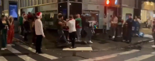 特朗普領銜十大“不怕新冠”名場面：拯救美國還是害死美國