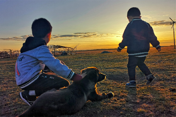 旅行教育怎麼做?一位清華父親400天親子環中國教育實踐 旅行教育怎麼做?一位清華父親400天親子環中國教育實踐