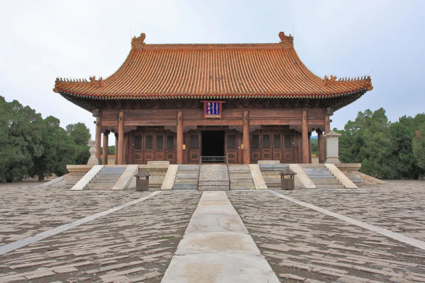 大清帝王，被埋了