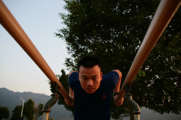 跨省駐防 | 以筆為戈 以紙為戎 案牘上的“守夜人”