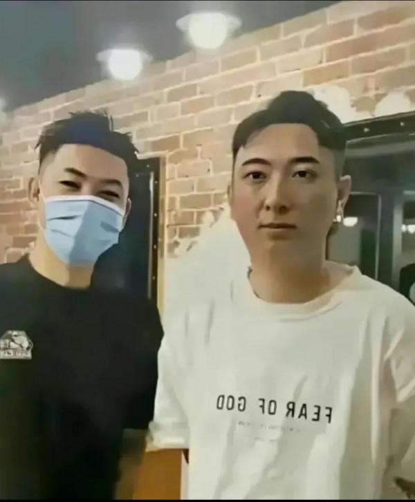 王思聰的髮型18800元,你覺得好看嗎? 王思聰的髮型18800元,你覺得好看嗎?