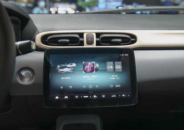 零跑T03,一輛“憑本事漂亮”的車 零跑T03,一輛“憑本事漂亮”的車