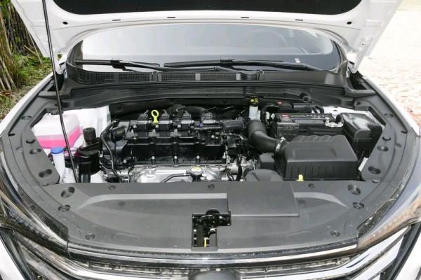 長安逸動:年輕時尚造型,配CVT+大空間,滿足家用 長安逸動:年輕時尚造型,配CVT+大空間,滿足家用