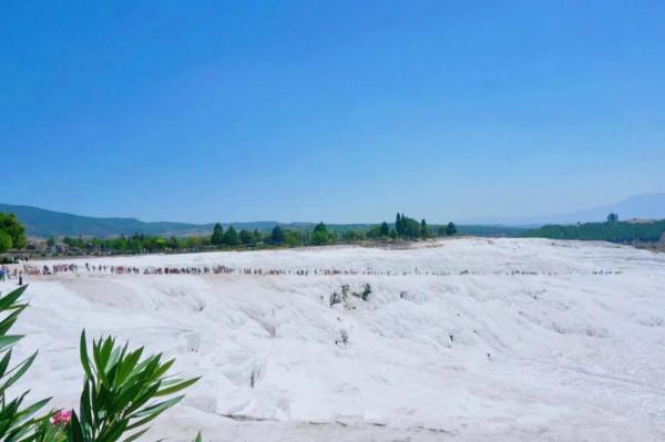 土耳其棉花堡：上帝打翻了牛奶瓶，被譽為世界第八大奇蹟