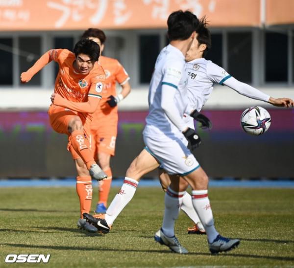 韓國足協公佈2022年1月熱身賽名單，K聯賽金靴再度“榜上無名”