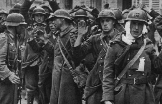 在非洲搞政變有多容易?納德爾30年搞了20多次,成非洲領袖的噩夢 在非洲搞政變有多容易?納德爾30年搞了20多次,成非洲領袖的噩夢