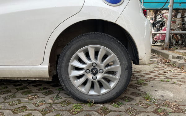 車主說車：&OpenCurlyDoubleQuote;老頭樂&rdquo;和江淮iEV6E誰更強？退休工程師給你答案