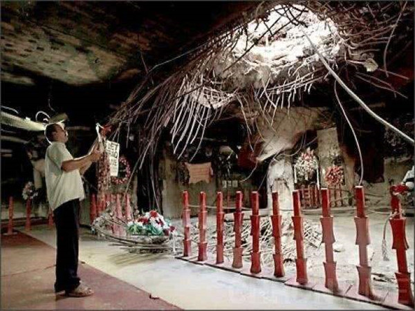 4500度高溫，美國用超級炸彈轟炸平民，倖存者：我詛咒他們下地獄